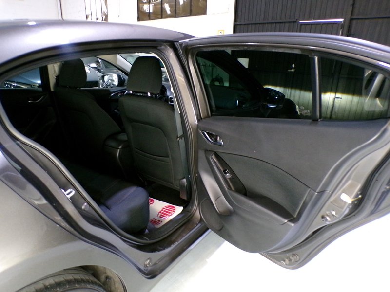 Mazda 2017, foto 17