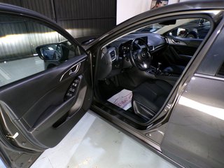Mazda 3 Sedan 2.2d 150cv 2017