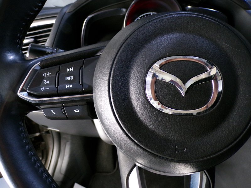 Mazda 2017, foto 38