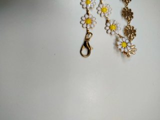 Conjunto de bisutería de margaritas