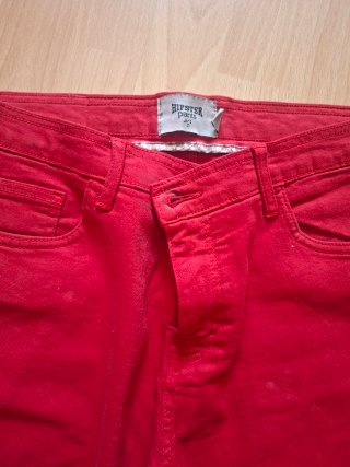 Pantalón ajustado hombre rojo