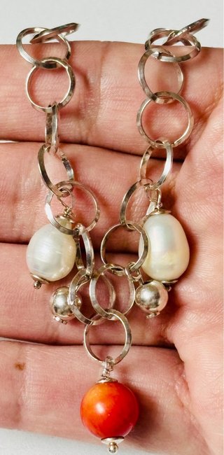 Pulsera de eslabones, perlas y coral plata ley 925