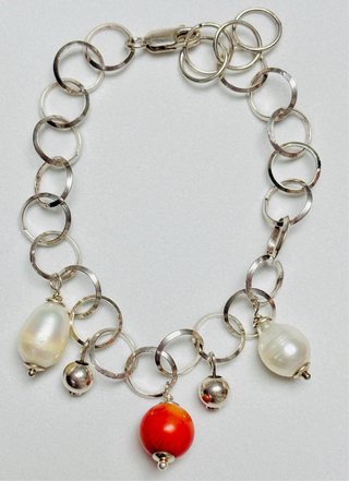 Pulsera de eslabones, perlas y coral plata ley 925