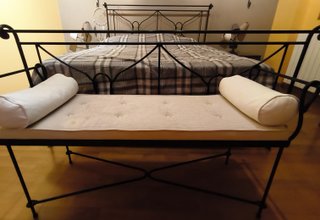 Cama Hierro Forjado + Banco Beige/Negro 180cm