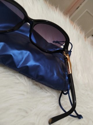 Gafas de sol Gucci mujer negras y doradas