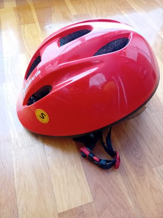 Casco bici infantile rosso. Btwin per bambini