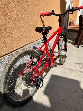 Bicicleta infantil 16 pulgadas, roja