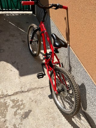 Bicicleta infantil 16 pulgadas, roja