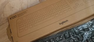 Teclado de ordenador negro