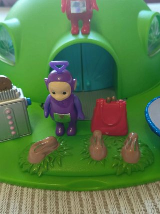 Casa Teletubbies figuras disney infantil barbie 90
