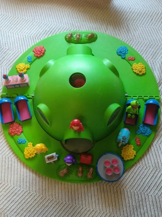 Casa Teletubbies figuras disney infantil barbie 90