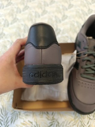 Zapatillas Adidas Courtblock.