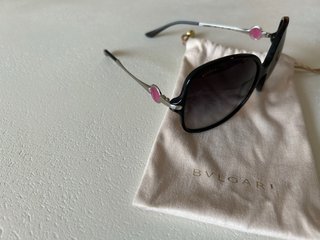 Gafas de sol Bvlgari negras y rosa