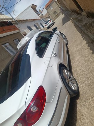 Volkswagen Passat CC 2009