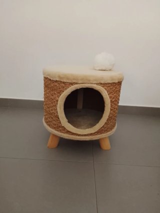 Rascador Cama Nido para gatos + Juguete de gatitos
