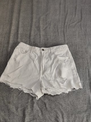 Shorts blancos Stradivarius Talla 40