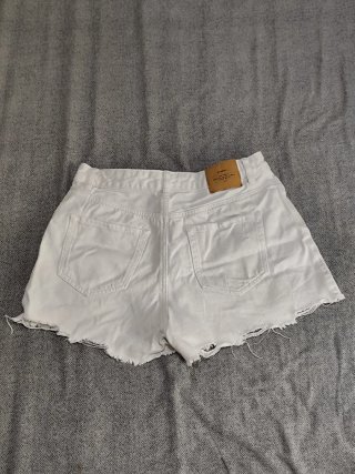 Shorts blancos Stradivarius Talla 40