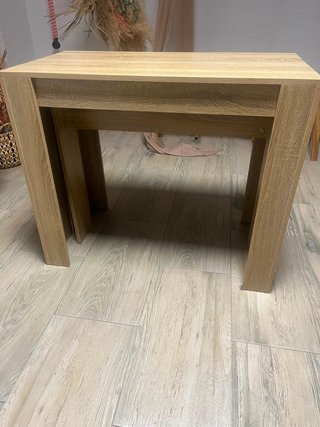 Mesa consola extensible para 10 personas.