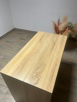 Mesa consola extensible para 10 personas.