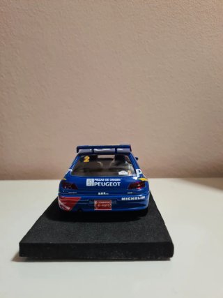 Scalextric/Ninco Peugeot 306 Azul