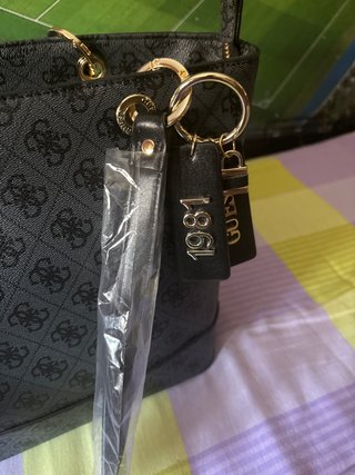 Bolso Guess Negro/Gris Original