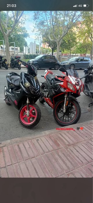 Aprilia RS 49cc Deportiva Negra/Roja