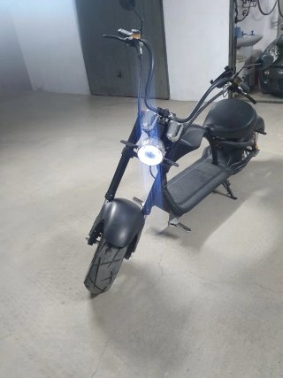 Moto Eléctrica Custom Citycoco Negra