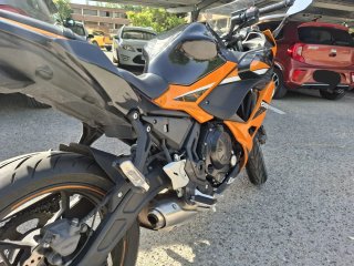 Kawasaki Ninja 650 - Moto Deportiva