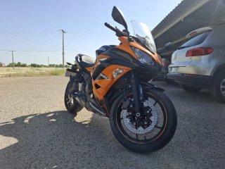 Kawasaki Ninja 650 - Moto Deportiva
