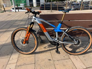 Bicicleta Eléctrica Cube