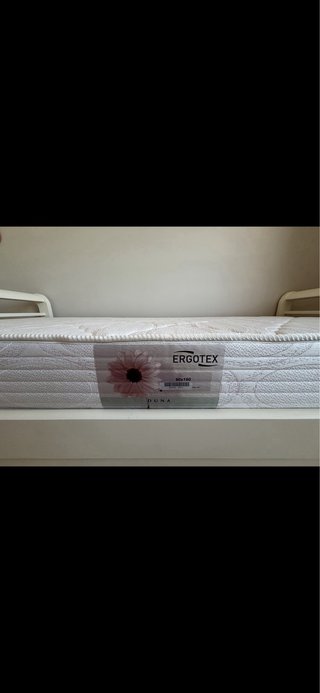 CAMA NIDO DE MADERA, CON 2 SOMIERES. A ESTRENAR