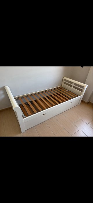 CAMA NIDO DE MADERA, CON 2 SOMIERES. A ESTRENAR