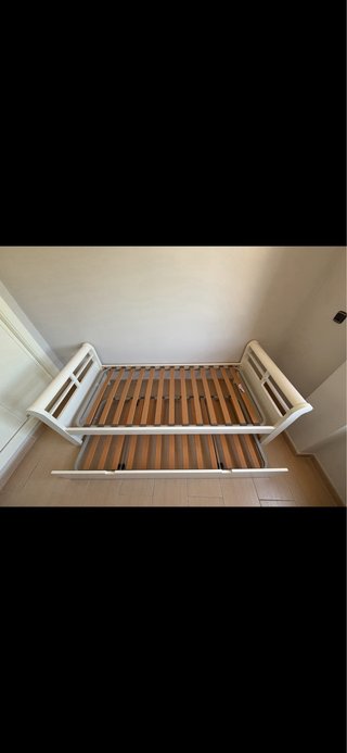 CAMA NIDO DE MADERA, CON 2 SOMIERES. A ESTRENAR