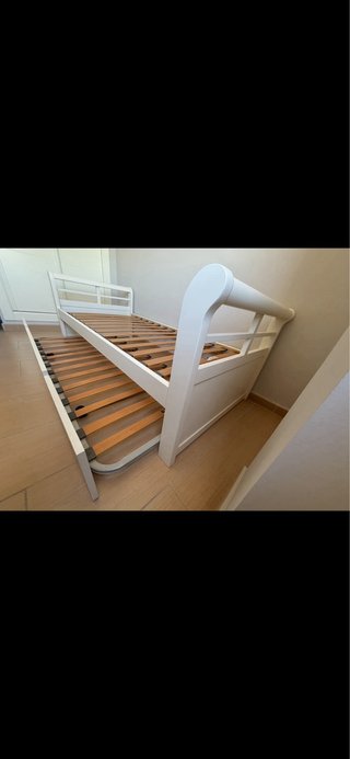 CAMA NIDO DE MADERA, CON 2 SOMIERES. A ESTRENAR