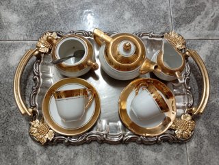 Juego de té porcelana y oro