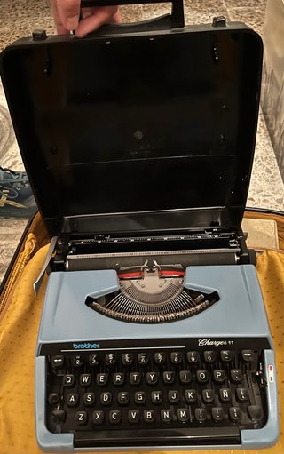 Dos Máquinas de escribir