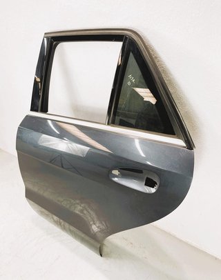 Puerta trasera izquierda Mercedes-Benz ML A1667300105