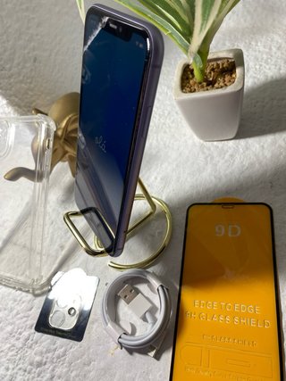 iPhone 11 Morado 128GB Libre iCloud