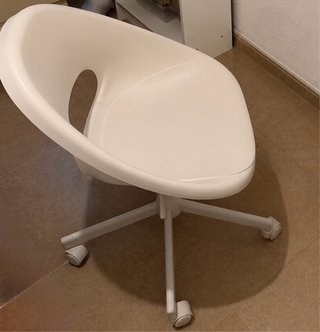 Silla de escritorio blanca moderna