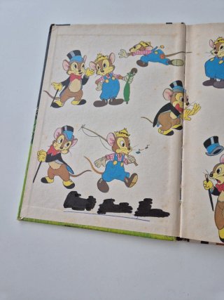 "Walt Disney presenta" colección de 32 libros