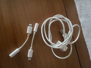 Adaptador Lightning a Audio 3.5mm y Carga
