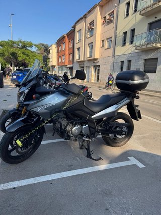 Suzuki V-Strom 2010 Negra