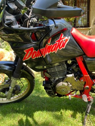 Honda Dominator 650 Enduro 1990