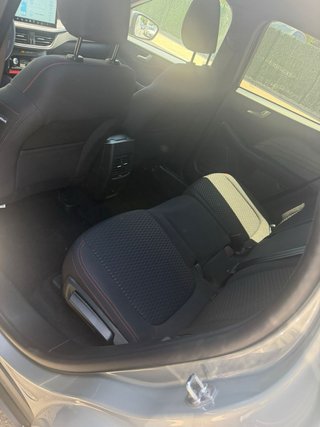 Ford Kuga 2.5 Duratec FHEV Flexifuel ST-Line 180 C