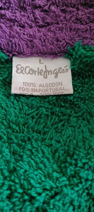 Albornoz unisex verde y morado