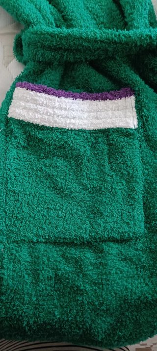 Albornoz unisex verde y morado