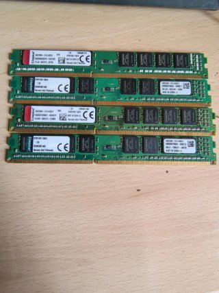 4x 4GB DDR3 Kingston 1600MHz RAM