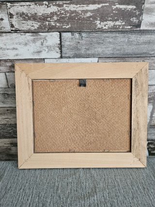 Quadro etnico con cornice in legno