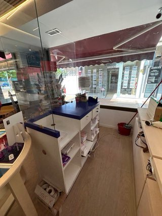 Mueble de Lotería y Apuestas.