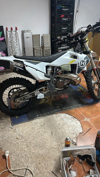 Husqvarna TE300 TPI 150h